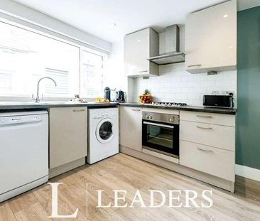 Flat, Brighton Square, Brighton, East Sussex, BN1 - Photo 5