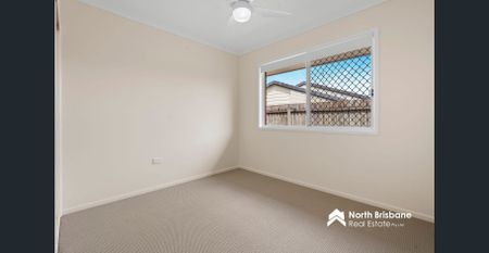 Fresh, Spacious & Fully Fenced – A Family Favourite in Burpengary - Photo 3