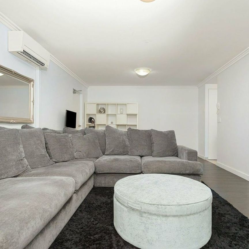 Garden Apartment in Lifestyle Position - Photo 1