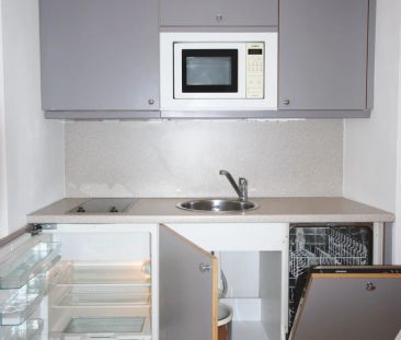 NEUBAUWOHNUNG MIT GARAGENPLATZ UND GARTENMITBENUTZUNG - Photo 2