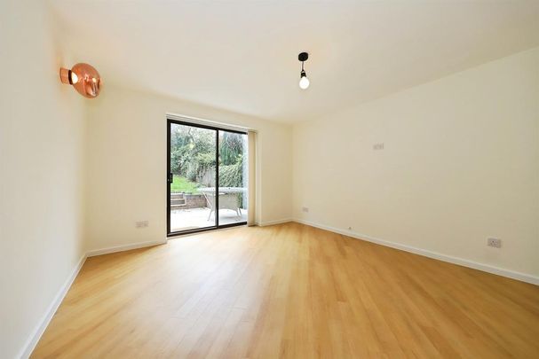 2 bedroom house to rent - Photo 1