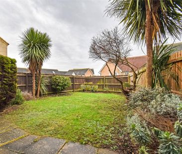 2 bedroom end of terrace house to rent - Photo 5