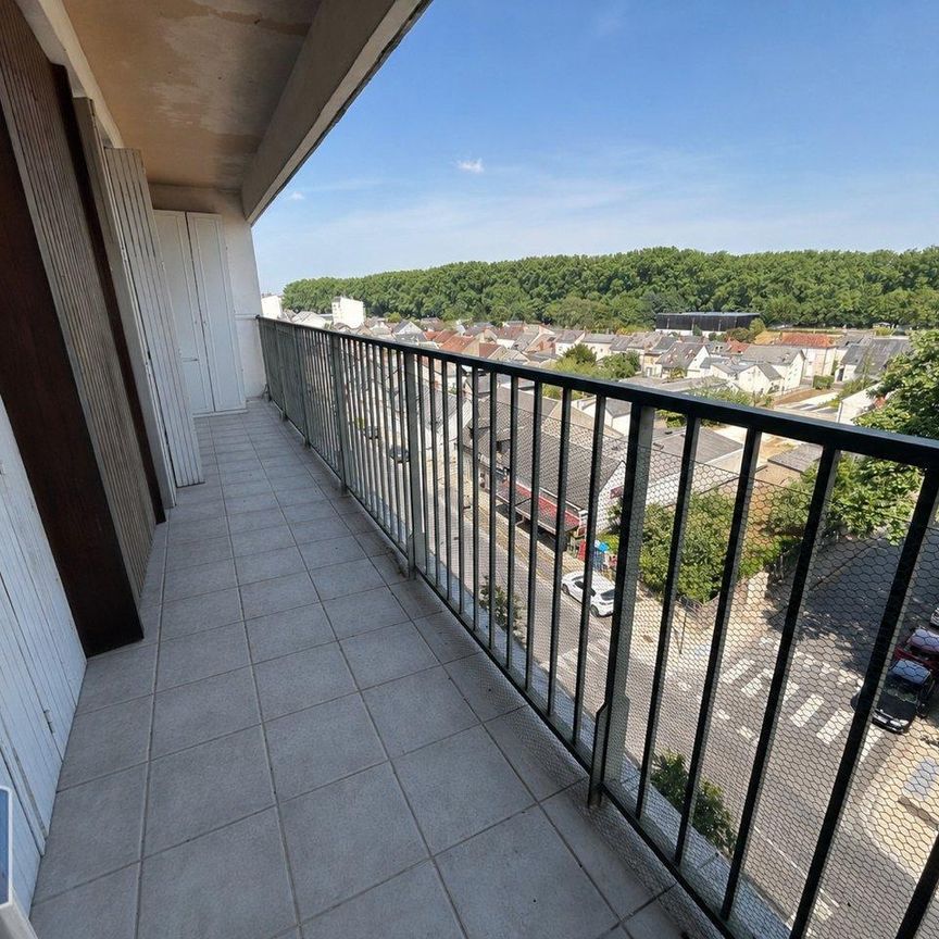 Location Appartement 2 pièces 49m² BOURGES 18000 - Photo 2