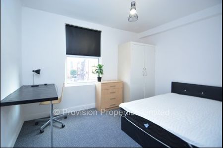 5 Bedroom Student Properties Leeds - Photo 4