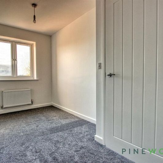 2 bed End Terrace, - Photo 1