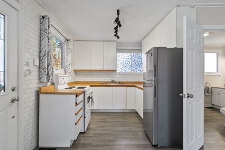 For Lease - 1805 RIVER Road, Wasaga Beach, Ontario - Photo 3