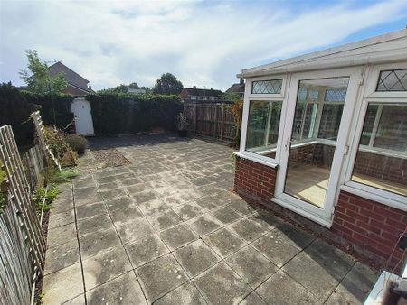 2 bedroom property to rent - Photo 4