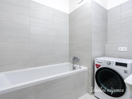 Pronájem bytu 3+kk 80 m2 - Fotografie 3