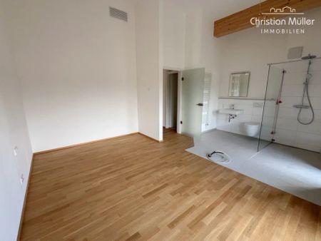 Zur Miete: 2-Zimmer-DG-Wohnung mit faszinierendem Ausblick über den Schwarzwald im Service-Wohnen - Foto 2