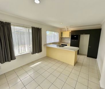 4 Sandwick Drive, Weymouth, Auckland - Photo 4