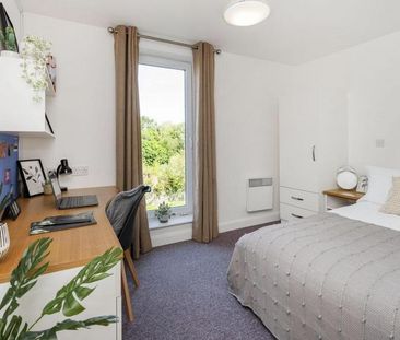1 bedroom in a flat share to rent - Photo 5