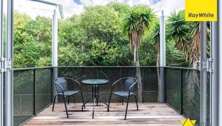 Modern Three-Bedroom Townhouse Offering Space, Style, and a Prime Parnell Location - Photo 2