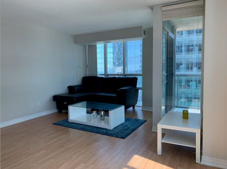 For Lease - 30 Grand Trunk Crescent Unit# 3206, Toronto, Ontario - Photo 3