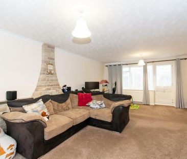 4 bedroom detached house to rent - Photo 3