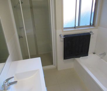 Privacy Plus - Quality Townhouse! - Photo 6