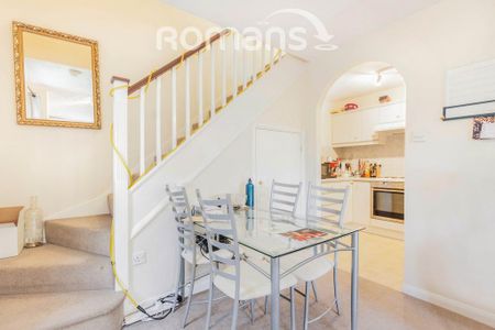 2 bedroom terraced house to rent - Photo 4