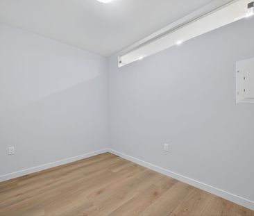 For Lease - 19 Candis Drive Unit# B, Toronto, Ontario - Photo 1