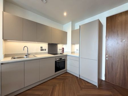 Lightbox Blue, Media City Uk, Salford Quays, M50 - Photo 5