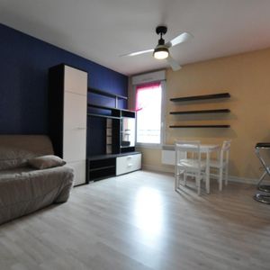 STUDIO MEUBLÉ CENTRE-VILLE - Photo 2