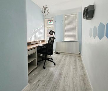 3 bedroom terraced house to rent - Photo 2