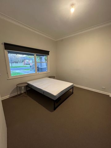 Hughesdale - Photo 5