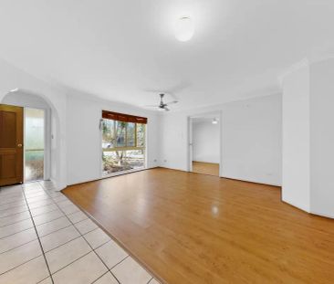 “Spacious Family Home with Multiple Living Areas & Outdoor Entertai... - Photo 2