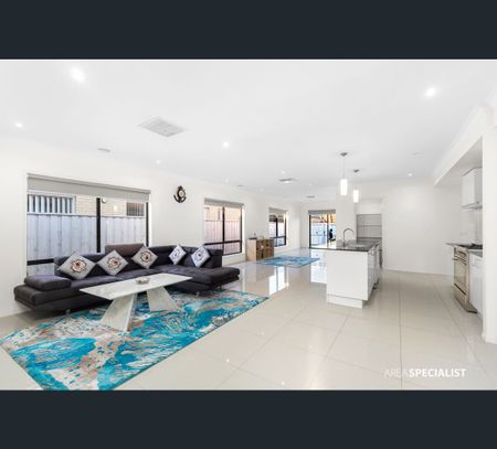 38 Orinoco Chase, Werribee, Vic 3030 - Photo 3
