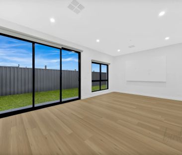 BRAND NEW LUXURY LIVING IN DEVELOPING ESTATE OF WOLLERT - Photo 5