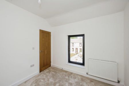 Heol Twrch, Lower Cwmtwrch, SWANSEA - Photo 5