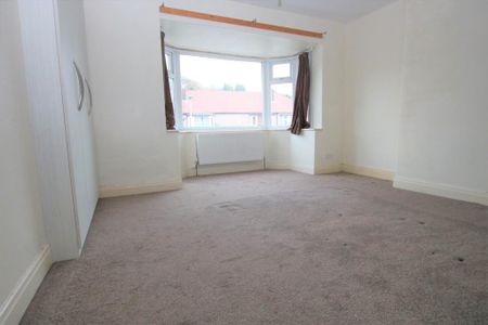 2 bedroom semi-detached house to rent - Photo 3