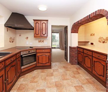 Astley Abbotts - Photo 3