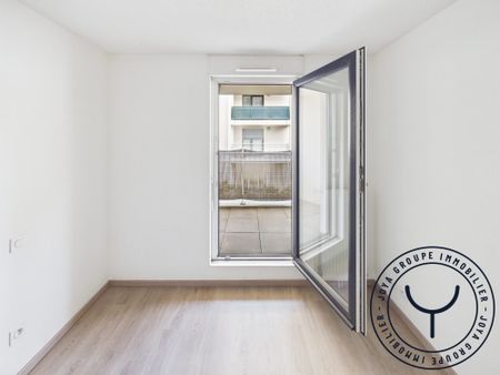 Joli deux pièces avec balcon et parking - Photo 5