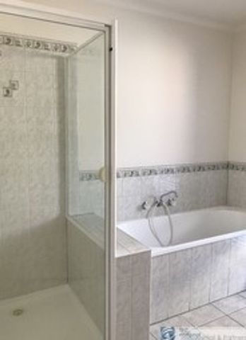 14 Dunraven Court, Narre Warren - Photo 4