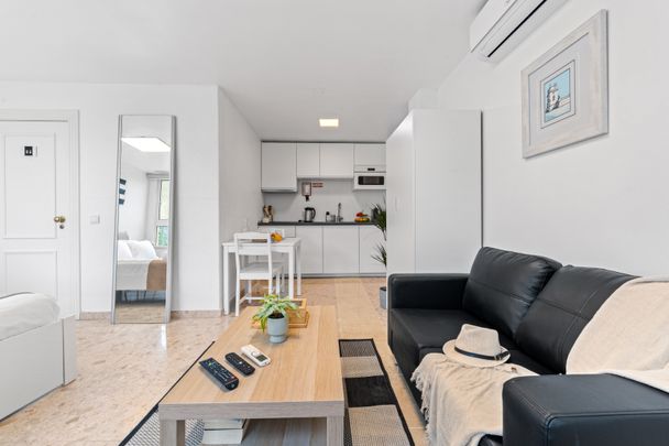 Estúdio moderno Arrendamento de média duração - Photo 1