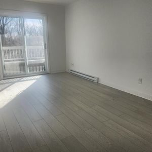 2 CH - 1 SDB - Longueuil - $1,400 /mo - Photo 2