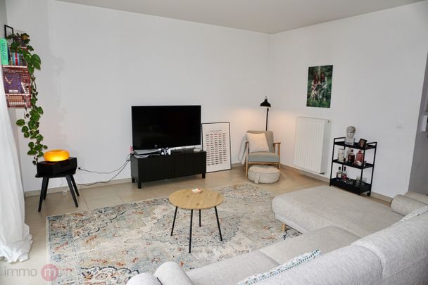 Recent appartement met 2 slaapk, terras en autostaanplaats. - Photo 1