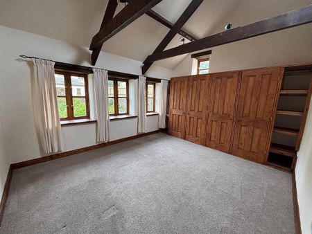 4 bedroom detached house to rent - Photo 4