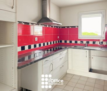 Location Appartement 2 pièces 61m² LES SABLES D OLONNE 85100 - Photo 5