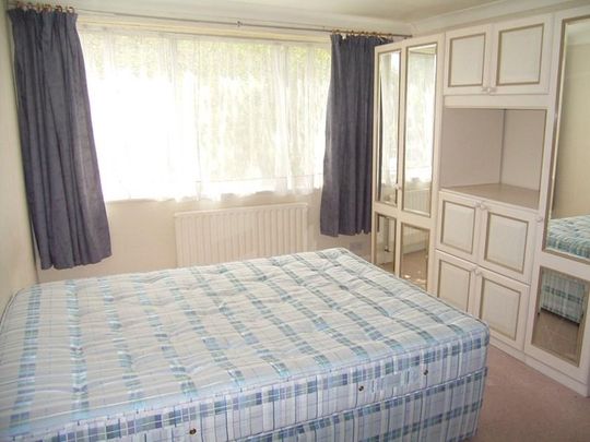 3 bedroom apartment to rent - Photo 1