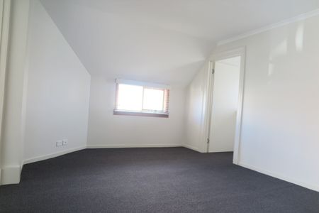 2/207 Murray Street Hobart TAS 7000 Australia - Photo 3