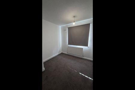 2 Bed Flat, Middleborough Road, CV1 - Photo 2