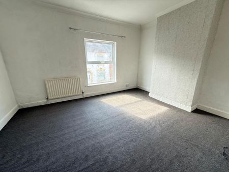 2 bedroom end of terrace house to rent - Photo 5