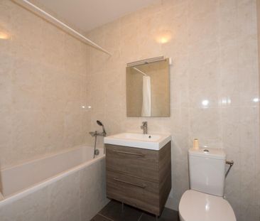 Nice Cimiez studio vide 32 m² - Photo 6