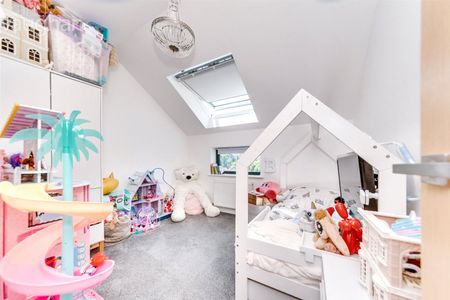 4 bedroom detached house to rent - Photo 5