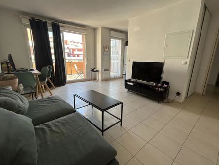 Appartement 2 pièces 46m2 MARSEILLE 8EME 1 014 euros - Photo 4