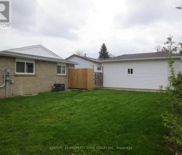 83 SUTHERLAND AVENUE - Photo 4