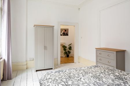 🏡 Modern Flat with Balcony in London Fields 🏡 Room 4 - Photo 4