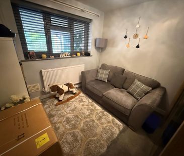 2 bedroom bungalow to rent - Photo 1