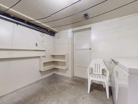 26 Starview Drive #Lower - Photo 2