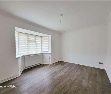 Myrtle Road, Palmers Green, N13 - Photo 2